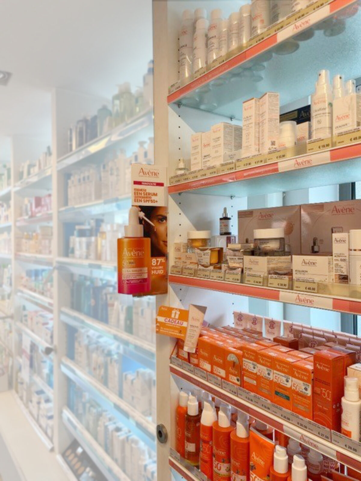 Présentoir de sol Avène (Pierre Fabre )